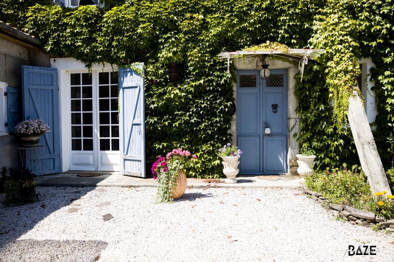 Centre De Bien-Etre Et Ses Chambres D'Hote Villeneuve-de-Riviere Exterior photo