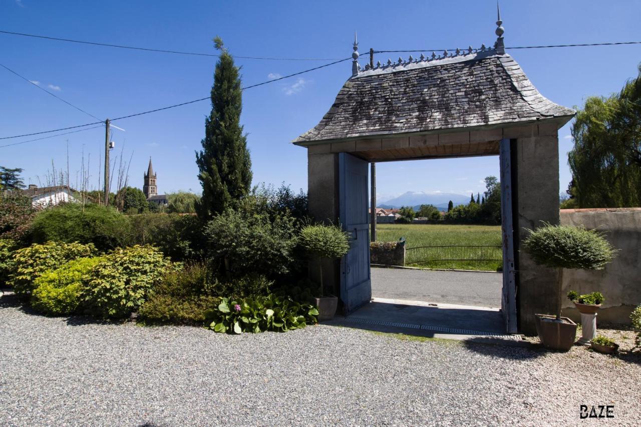 Centre De Bien-Etre Et Ses Chambres D'Hote Villeneuve-de-Riviere Exterior photo