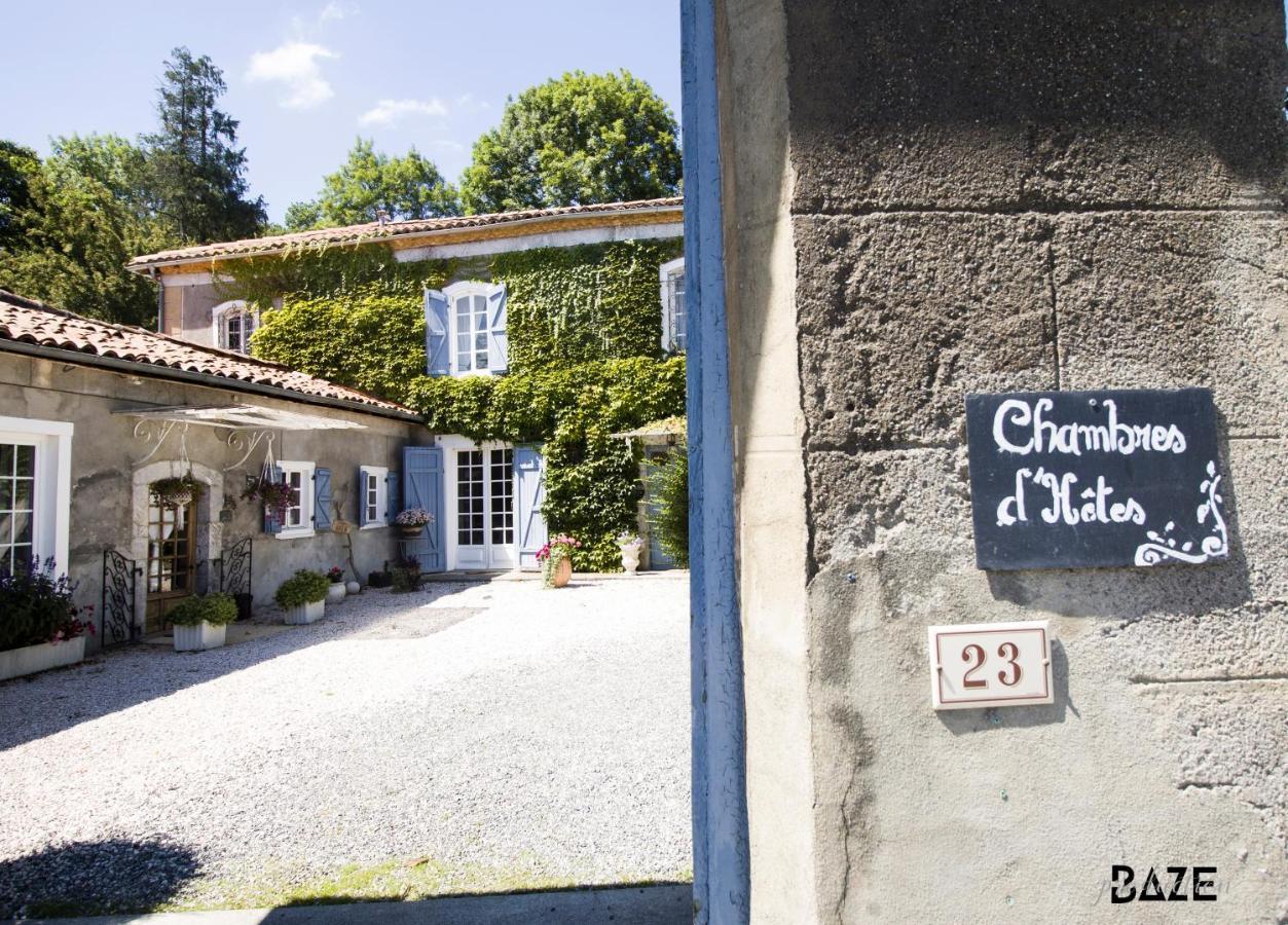 Centre De Bien-Etre Et Ses Chambres D'Hote Villeneuve-de-Riviere Exterior photo